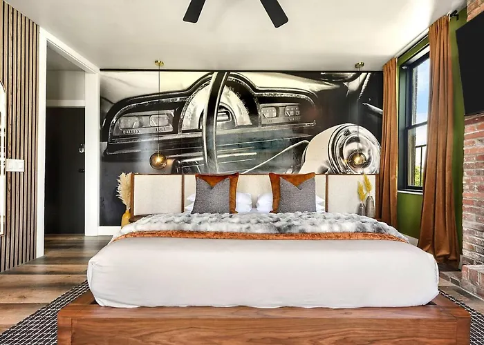 Hostwise - Grandview Studio, Skyline Views, Private Parking